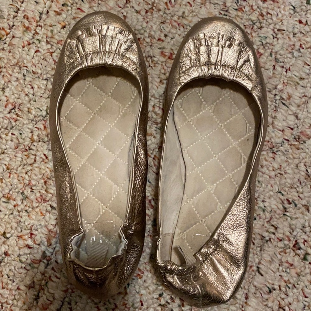 Gap champagne metallic flats 6